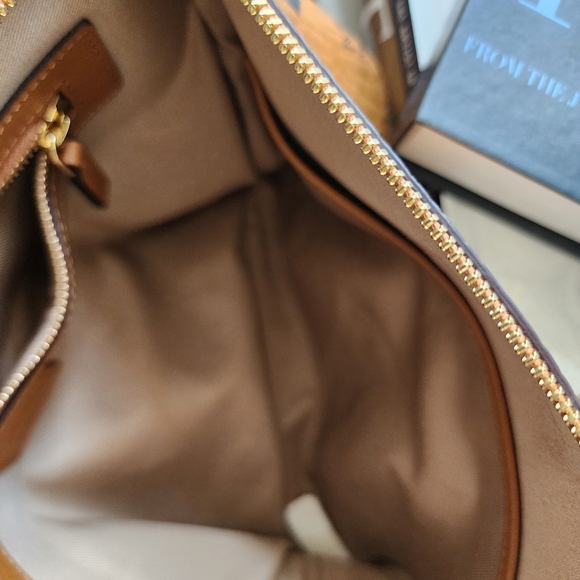 MCM Tan Visetos Crossbody Pouch Bag with Strap - Picture 5 of 6